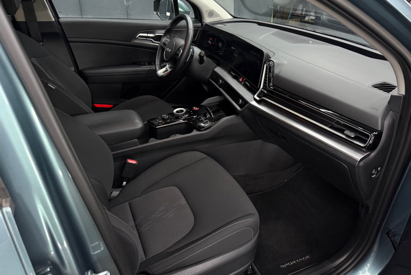 Ponuka vozidiel / Kia Sportage 1.6 CRDi mHEV Platinum A/T - video Ponuka vozidiel / Kia Sportage 1.6 CRDi mHEV Platinum A/T - video