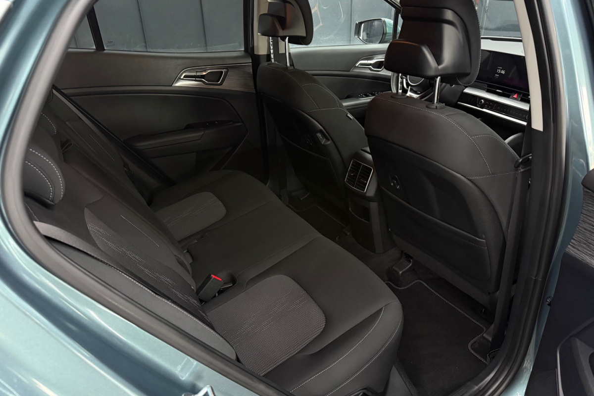 Ponuka vozidiel / Kia Sportage 1.6 CRDi mHEV Platinum A/T - video Ponuka vozidiel / Kia Sportage 1.6 CRDi mHEV Platinum A/T - video