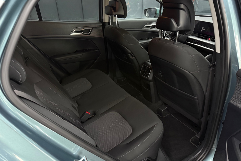 Ponuka vozidiel / Kia Sportage 1.6 CRDi mHEV Platinum A/T - video Ponuka vozidiel / Kia Sportage 1.6 CRDi mHEV Platinum A/T - video