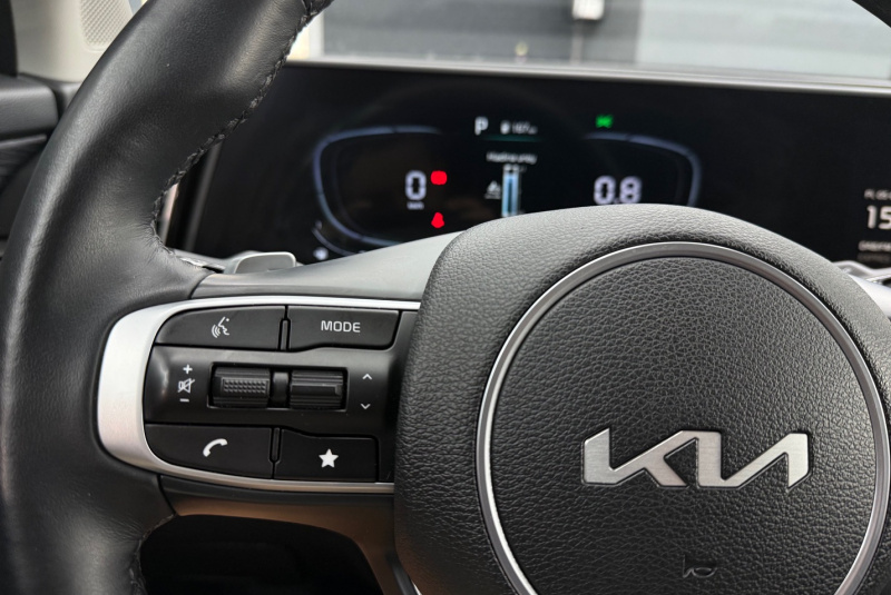Ponuka vozidiel / Kia Sportage 1.6 CRDi mHEV Platinum A/T - video Ponuka vozidiel / Kia Sportage 1.6 CRDi mHEV Platinum A/T - video