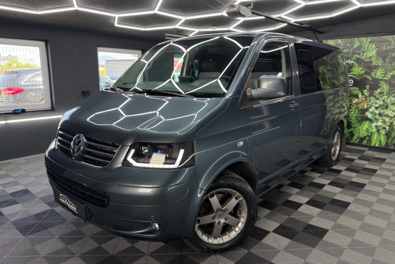 Ponuka vozidiel / Volkswagen Multivan 2.5 TDi - video Ponuka vozidiel / Volkswagen Multivan 2.5 TDi - video