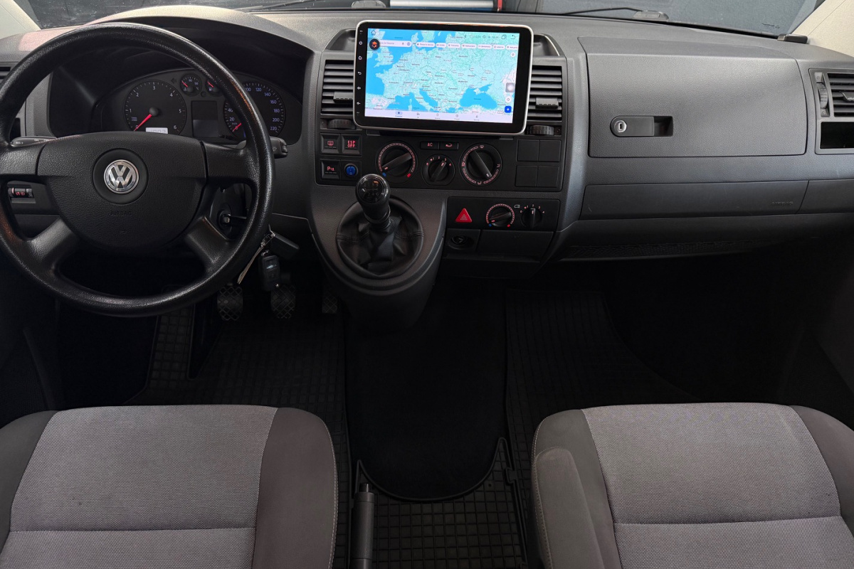 Ponuka vozidiel / Volkswagen Multivan 2.5 TDi - video Ponuka vozidiel / Volkswagen Multivan 2.5 TDi - video