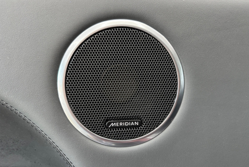 Ponuka vozidiel / Land Rover Range Rover Sport 3.0 SDV6 AUTOBIOGRAPHY DYNAMIC 7-MIESTNE - video Ponuka vozidiel / Land Rover Range Rover Sport 3.0 SDV6 AUTOBIOGRAPHY DYNAMIC 7-MIESTNE - video