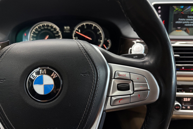 Ponuka vozidiel / BMW Rad 7 730d xDrive A/T - video Ponuka vozidiel / BMW Rad 7 730d xDrive A/T - video
