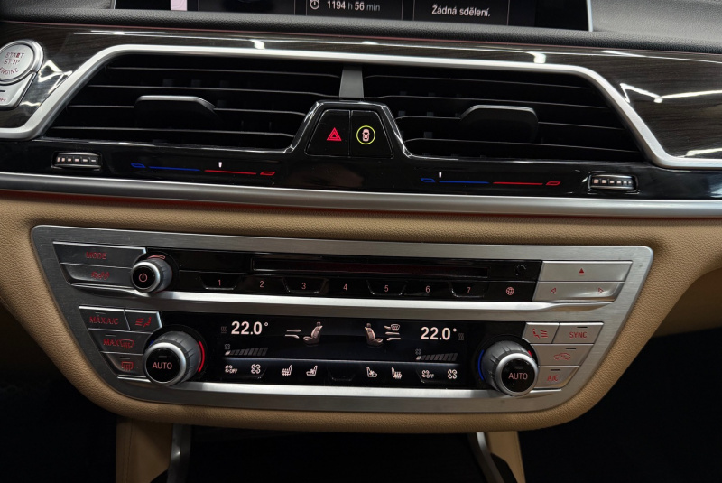Ponuka vozidiel / BMW Rad 7 730d xDrive A/T - video Ponuka vozidiel / BMW Rad 7 730d xDrive A/T - video