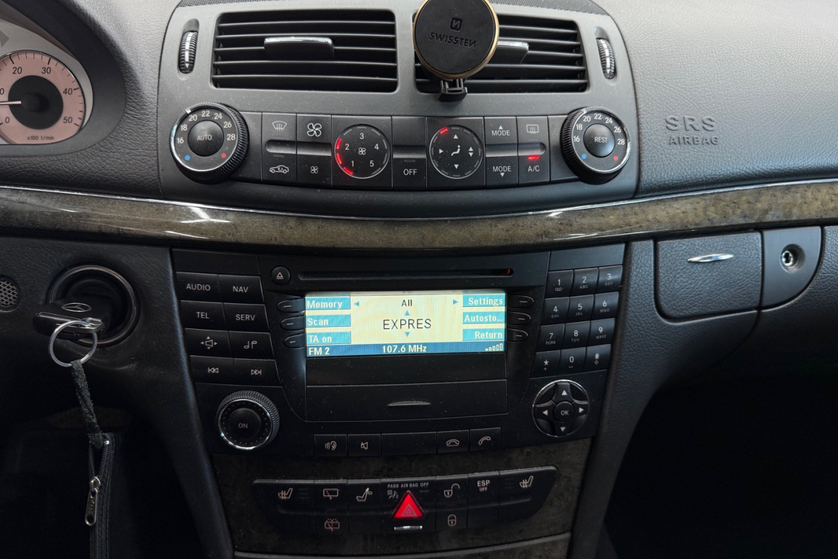 Ponuka vozidiel / Mercedes-Benz E trieda Kombi 280 CDI Avantgarde A/T 4-matic - video Ponuka vozidiel / Mercedes-Benz E trieda Kombi 280 CDI Avantgarde A/T 4-matic - video