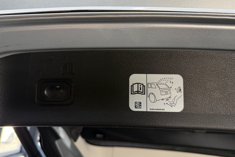 Ponuka vozidiel / Ford Kuga 2.0 TDCi Duratorq Business A/T AWD - video Ponuka vozidiel / Ford Kuga 2.0 TDCi Duratorq Business A/T AWD - video