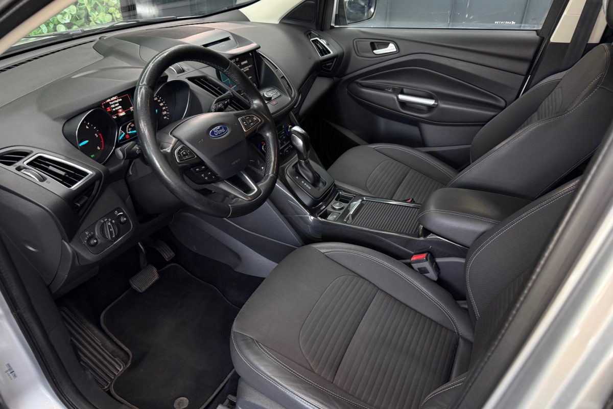 Ponuka vozidiel / Ford Kuga 2.0 TDCi Duratorq Business A/T AWD - video Ponuka vozidiel / Ford Kuga 2.0 TDCi Duratorq Business A/T AWD - video