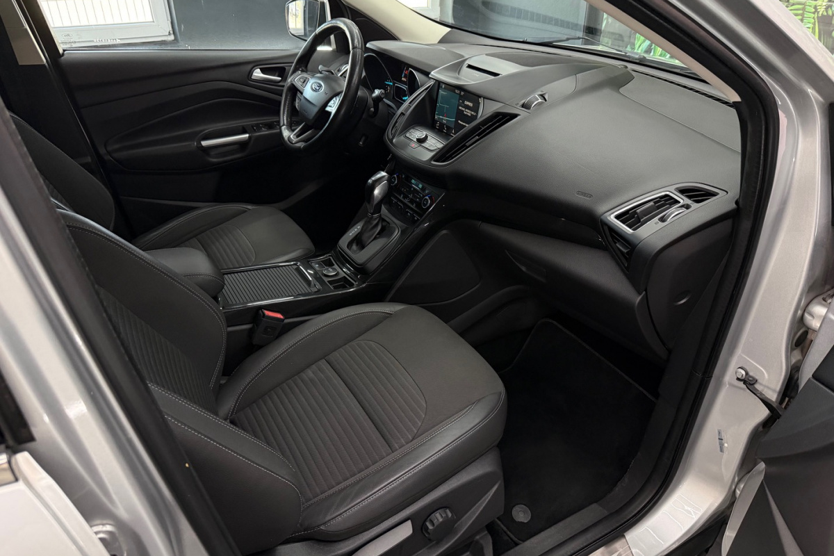 Ponuka vozidiel / Ford Kuga 2.0 TDCi Duratorq Business A/T AWD - video Ponuka vozidiel / Ford Kuga 2.0 TDCi Duratorq Business A/T AWD - video