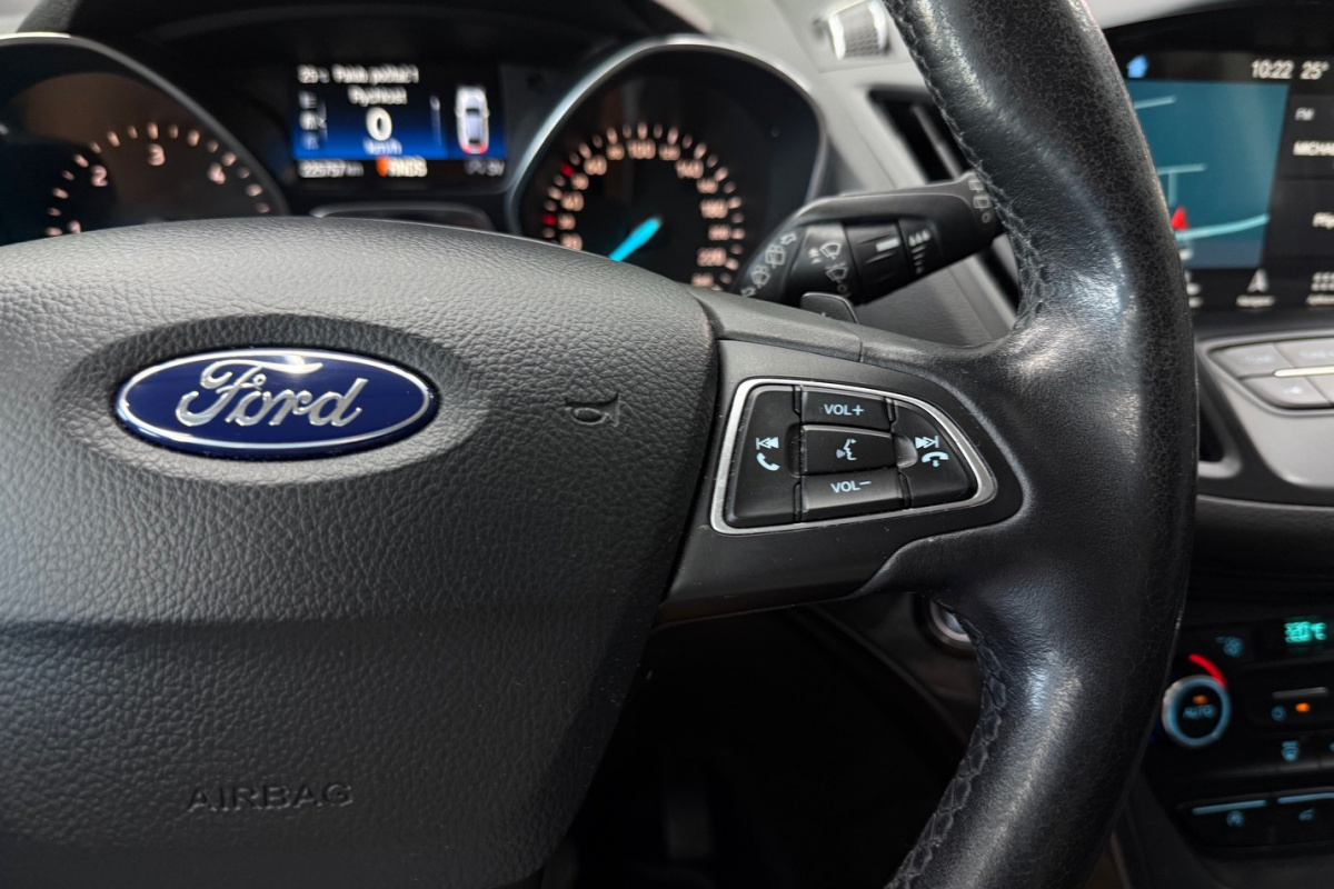 Ponuka vozidiel / Ford Kuga 2.0 TDCi Duratorq Business A/T AWD - video Ponuka vozidiel / Ford Kuga 2.0 TDCi Duratorq Business A/T AWD - video