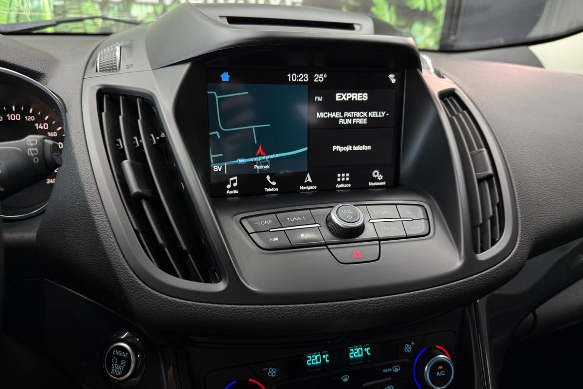 Ponuka vozidiel / Ford Kuga 2.0 TDCi Duratorq Business A/T AWD - video Ponuka vozidiel / Ford Kuga 2.0 TDCi Duratorq Business A/T AWD - video