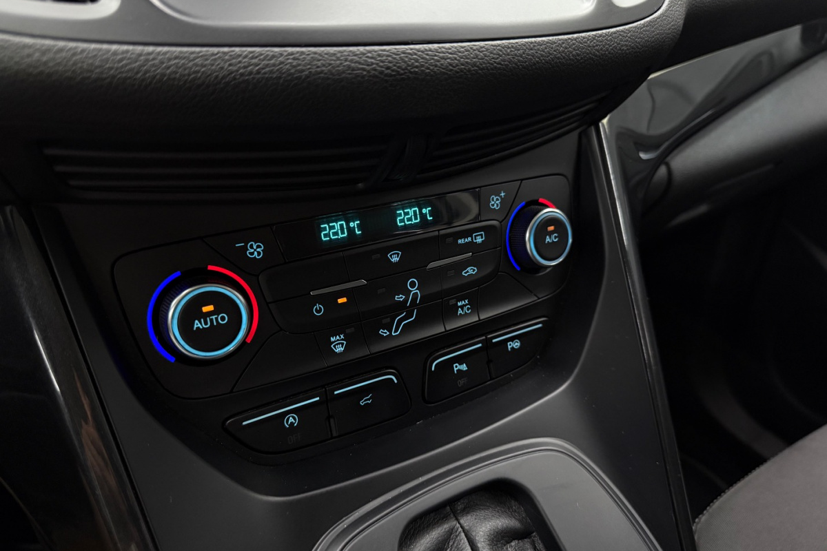 Ponuka vozidiel / Ford Kuga 2.0 TDCi Duratorq Business A/T AWD - video Ponuka vozidiel / Ford Kuga 2.0 TDCi Duratorq Business A/T AWD - video