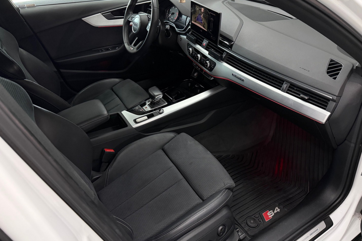 Ponuka vozidiel / Audi S4/S4 Avant 3.0 TDi Quattro - video Ponuka vozidiel / Audi S4/S4 Avant 3.0 TDi Quattro - video