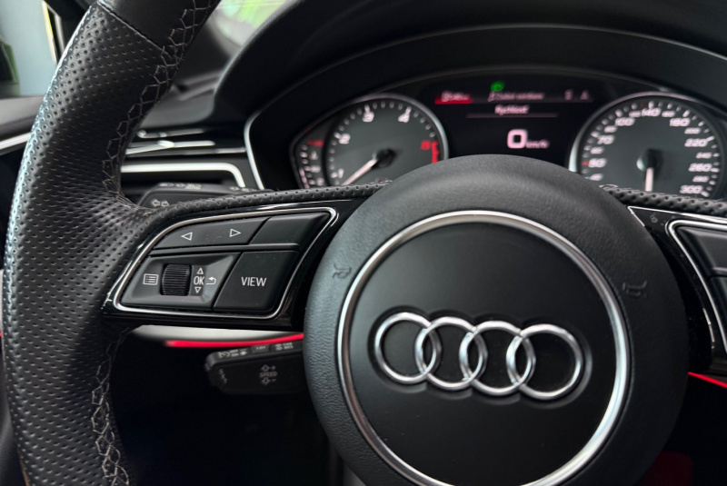 Ponuka vozidiel / Audi S4/S4 Avant 3.0 TDi Quattro - video Ponuka vozidiel / Audi S4/S4 Avant 3.0 TDi Quattro - video