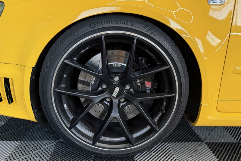 Ponuka vozidiel / Audi RS4/RS4 Avant 4.2 V8 FSi Quattro Black Packet - video Ponuka vozidiel / Audi RS4/RS4 Avant 4.2 V8 FSi Quattro Black Packet - video