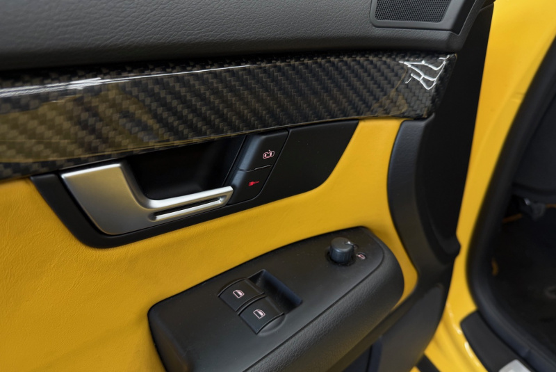 Ponuka vozidiel / Audi RS4/RS4 Avant 4.2 V8 FSi Quattro Black Packet - video Ponuka vozidiel / Audi RS4/RS4 Avant 4.2 V8 FSi Quattro Black Packet - video