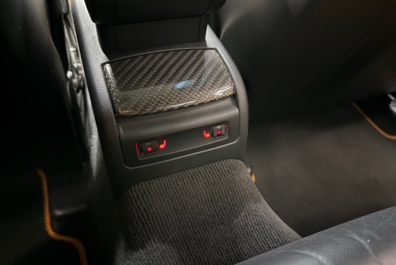 Ponuka vozidiel / Audi RS4/RS4 Avant 4.2 V8 FSi Quattro Black Packet - video Ponuka vozidiel / Audi RS4/RS4 Avant 4.2 V8 FSi Quattro Black Packet - video