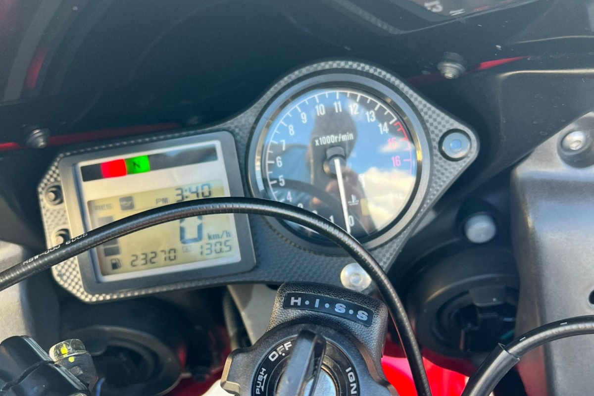 Ponuka vozidiel / Honda CBR 600 F - video Ponuka vozidiel / Honda CBR 600 F - video