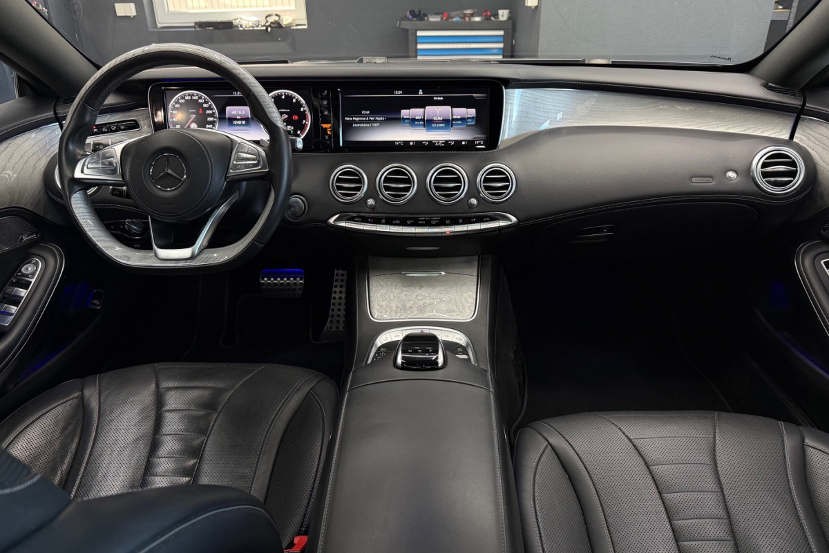 Ponuka vozidiel / Mercedes-Benz S trieda Kupé 400 4matic - video Ponuka vozidiel / Mercedes-Benz S trieda Kupé 400 4matic - video