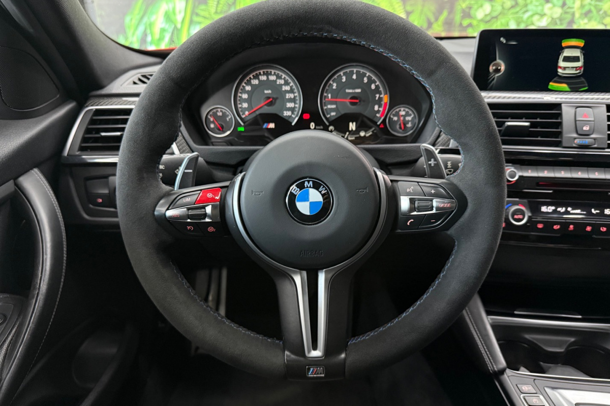 Ponuka vozidiel / BMW M3 Competition 3.0 A/T Carbon Packet - video Ponuka vozidiel / BMW M3 Competition 3.0 A/T Carbon Packet - video