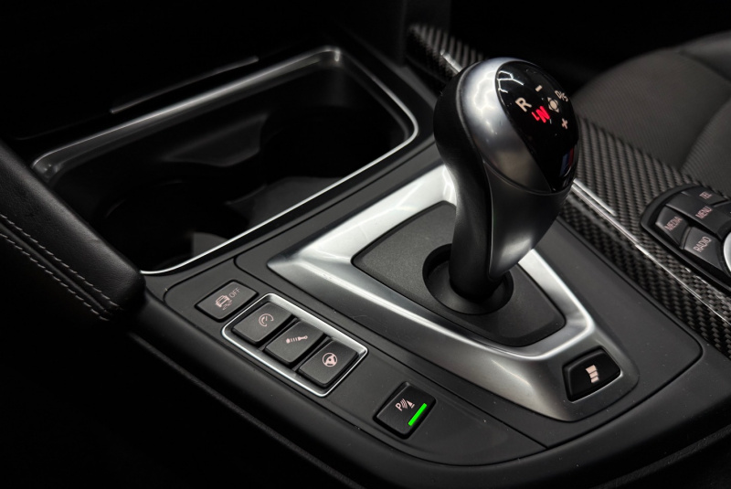 Ponuka vozidiel / BMW M3 Competition 3.0 A/T Carbon Packet - video Ponuka vozidiel / BMW M3 Competition 3.0 A/T Carbon Packet - video