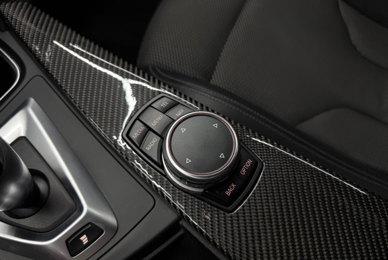 Ponuka vozidiel / BMW M3 Competition 3.0 A/T Carbon Packet - video Ponuka vozidiel / BMW M3 Competition 3.0 A/T Carbon Packet - video