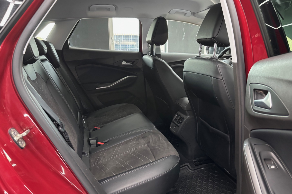 Ponuka vozidiel / Opel Grandland 1.2 TURBO S S A/T - video Ponuka vozidiel / Opel Grandland 1.2 TURBO S S A/T - video