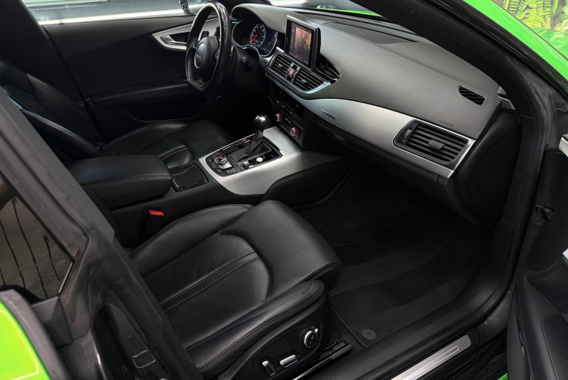 Ponuka vozidiel / Audi RS7 4.0 V8 Quattro - video Ponuka vozidiel / Audi RS7 4.0 V8 Quattro - video