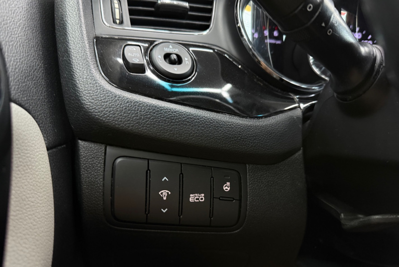 Ponuka vozidiel / Kia Cee´d SW 1.6 CRDi EX/Gold A/T - video Ponuka vozidiel / Kia Cee´d SW 1.6 CRDi EX/Gold A/T - video