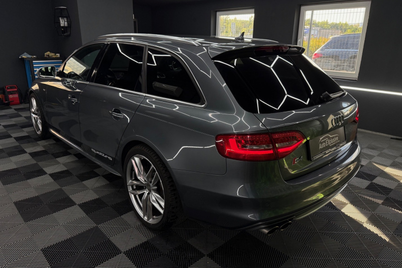 Ponuka vozidiel / Audi S4 Avant 3.0 TFSI QUATTRO AUTOMAT - video Ponuka vozidiel / Audi S4 Avant 3.0 TFSI QUATTRO AUTOMAT - video