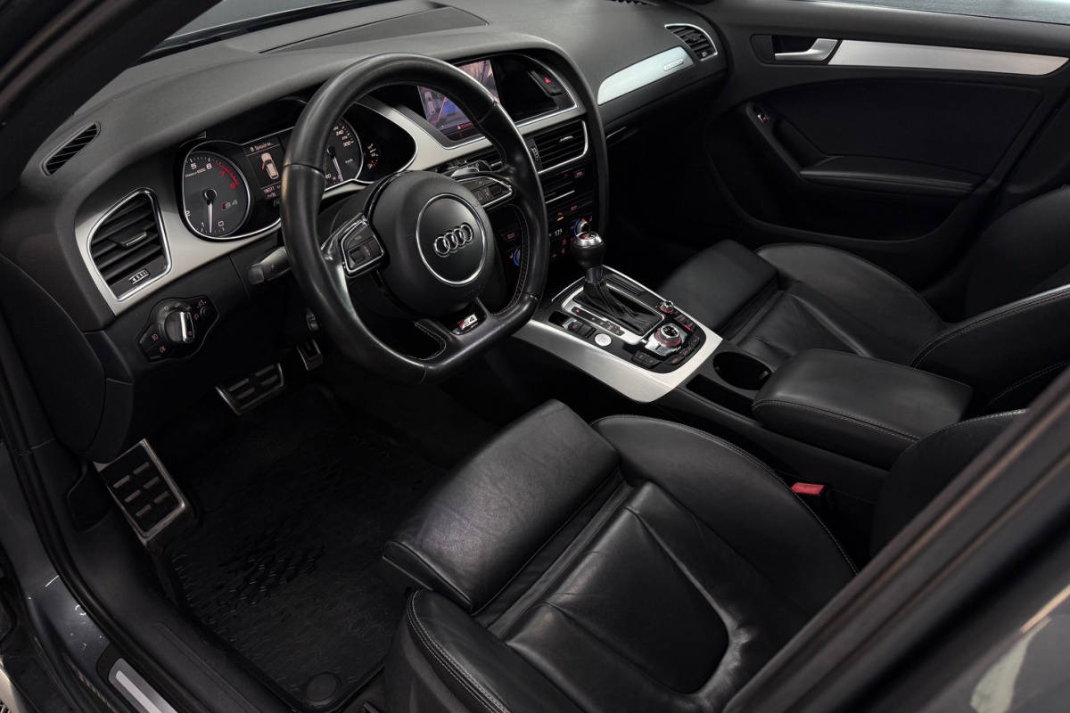 Ponuka vozidiel / Audi S4 Avant 3.0 TFSI QUATTRO AUTOMAT - video Ponuka vozidiel / Audi S4 Avant 3.0 TFSI QUATTRO AUTOMAT - video
