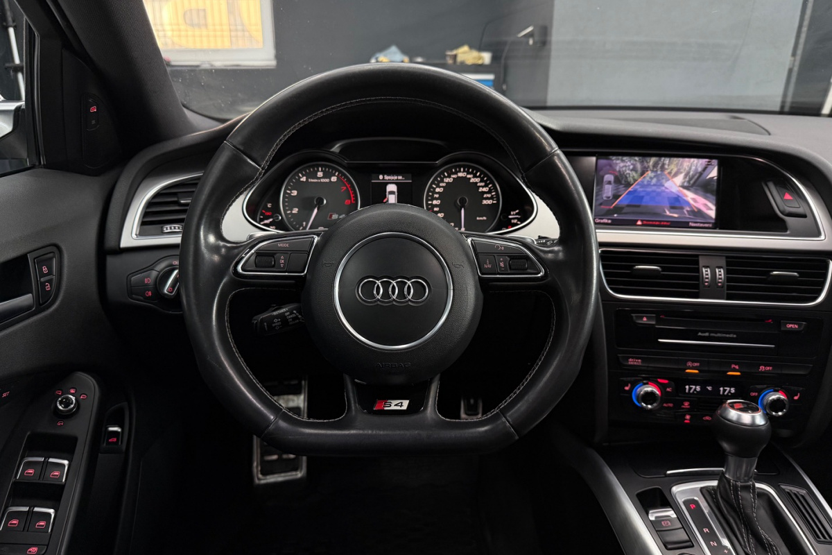 Ponuka vozidiel / Audi S4 Avant 3.0 TFSI QUATTRO AUTOMAT - video Ponuka vozidiel / Audi S4 Avant 3.0 TFSI QUATTRO AUTOMAT - video
