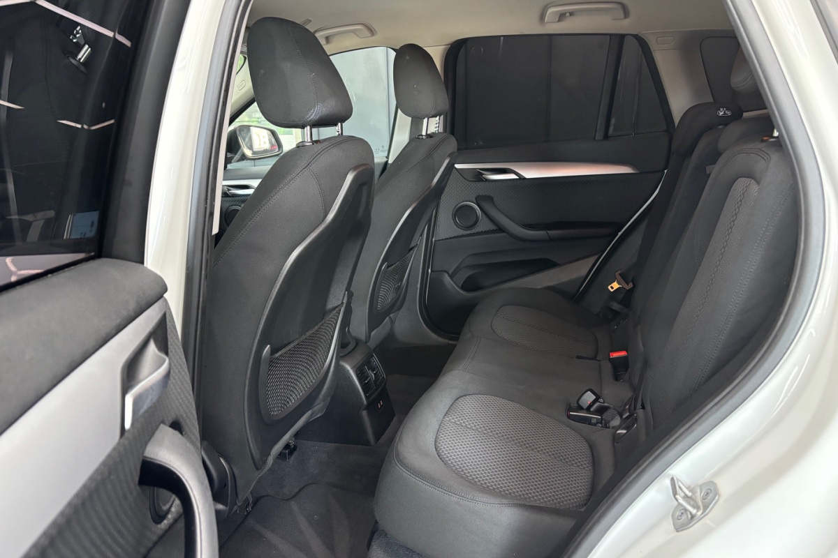 Ponuka vozidiel / BMW X1 xDrive 18d A/T - video Ponuka vozidiel / BMW X1 xDrive 18d A/T - video