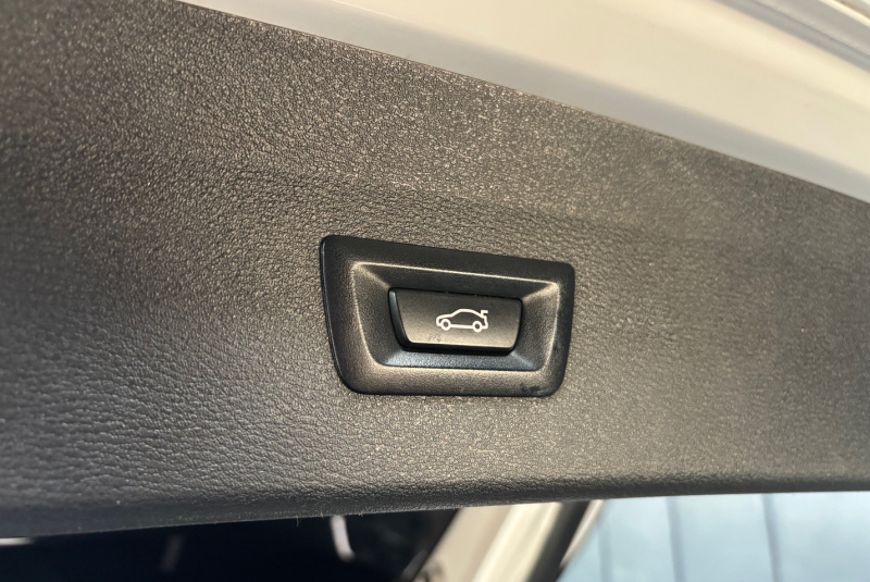Ponuka vozidiel / BMW X1 xDrive 18d A/T - video Ponuka vozidiel / BMW X1 xDrive 18d A/T - video