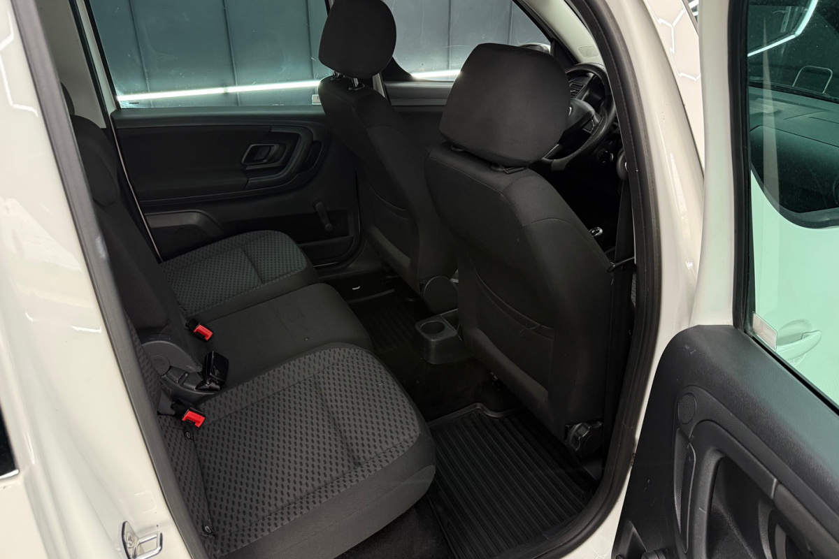 Ponuka vozidiel / Škoda Roomster 1.2 TSI 105k Active - video Ponuka vozidiel / Škoda Roomster 1.2 TSI 105k Active - video