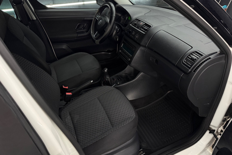 Ponuka vozidiel / Škoda Roomster 1.2 TSI 105k Active - video Ponuka vozidiel / Škoda Roomster 1.2 TSI 105k Active - video