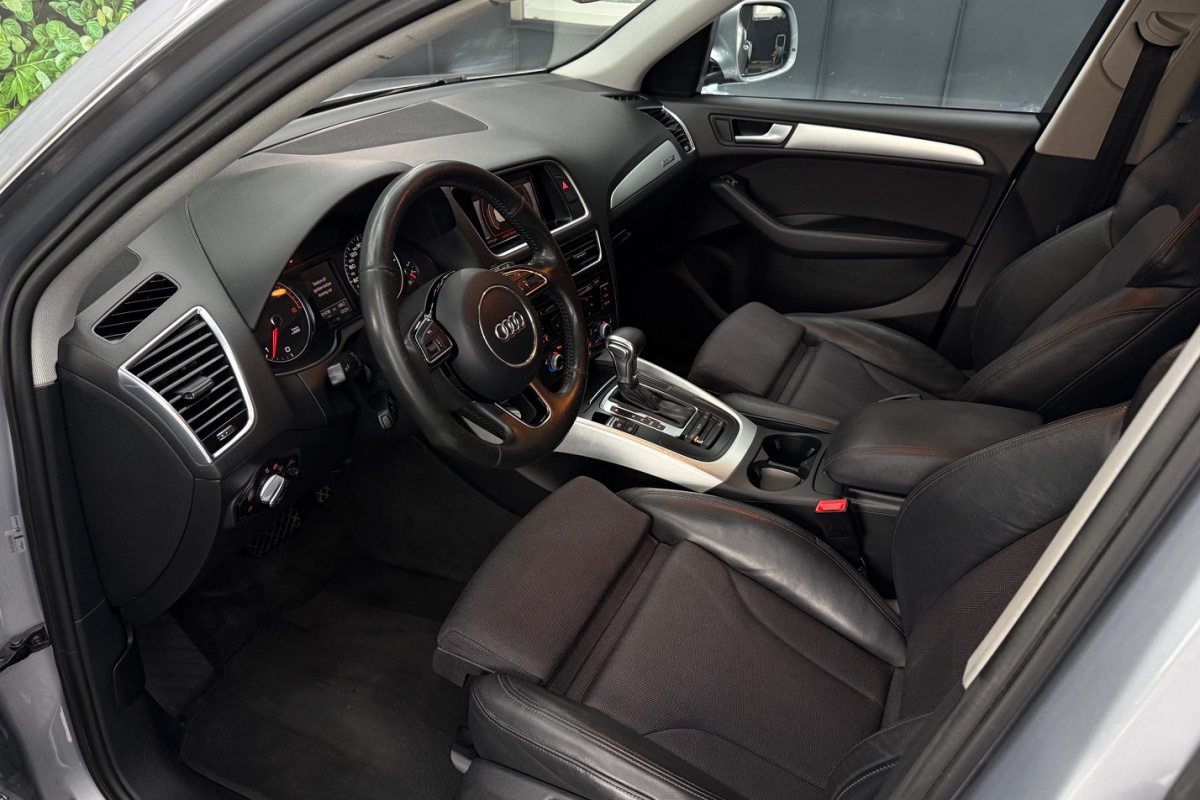 Ponuka vozidiel / Audi Q5 2.0 TDI 190k quattro S tronic Sport - video Ponuka vozidiel / Audi Q5 2.0 TDI 190k quattro S tronic Sport - video