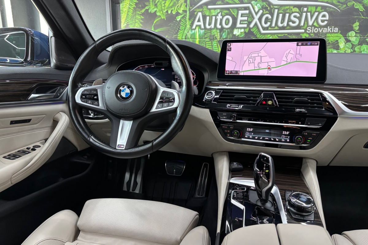 Ponuka vozidiel / BMW Rad 5 540d mHEV xDrive M-PACKET - video Ponuka vozidiel / BMW Rad 5 540d mHEV xDrive M-PACKET - video