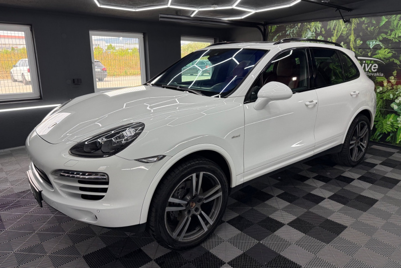 Ponuka vozidiel / Porsche Cayenne Diesel 245k Tiptronic S - video Ponuka vozidiel / Porsche Cayenne Diesel 245k Tiptronic S - video
