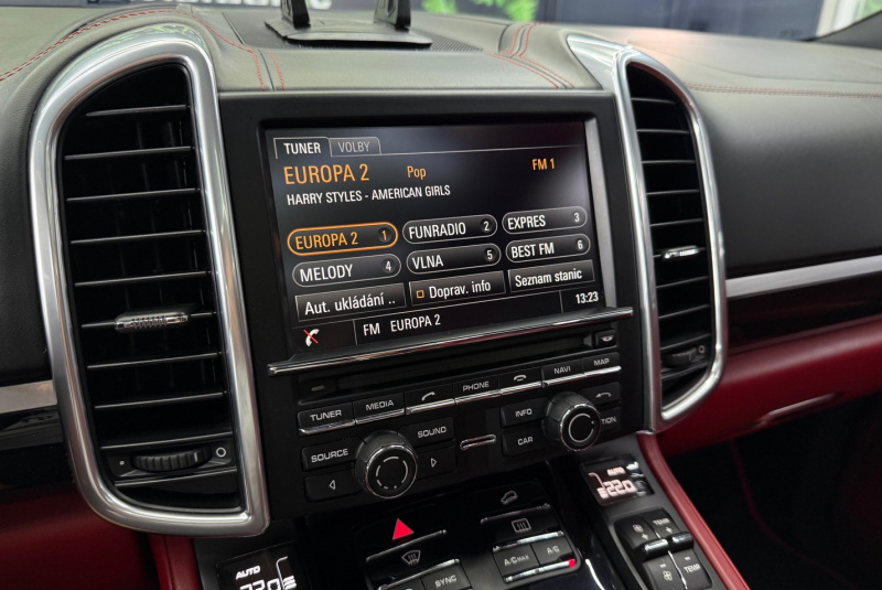 Ponuka vozidiel / Porsche Cayenne Diesel 245k Tiptronic S - video Ponuka vozidiel / Porsche Cayenne Diesel 245k Tiptronic S - video