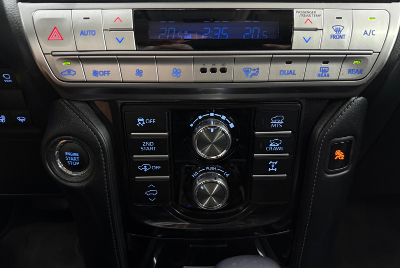 Ponuka vozidiel / Toyota Land Cruiser 2.8 D-4D 204 Executive A/T 4x4 - video Ponuka vozidiel / Toyota Land Cruiser 2.8 D-4D 204 Executive A/T 4x4 - video