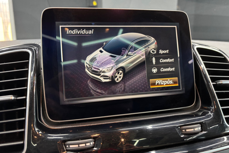 Ponuka vozidiel / Mercedes-Benz GLE Kupé 350d 4matic A/T - video Ponuka vozidiel / Mercedes-Benz GLE Kupé 350d 4matic A/T - video