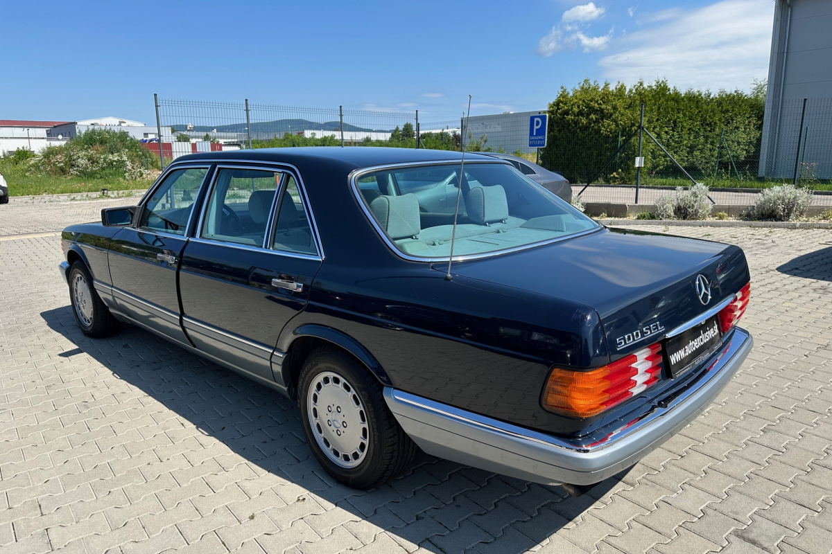 Ponuka vozidiel / Mercedes-Benz S trieda Sedan 420 - video