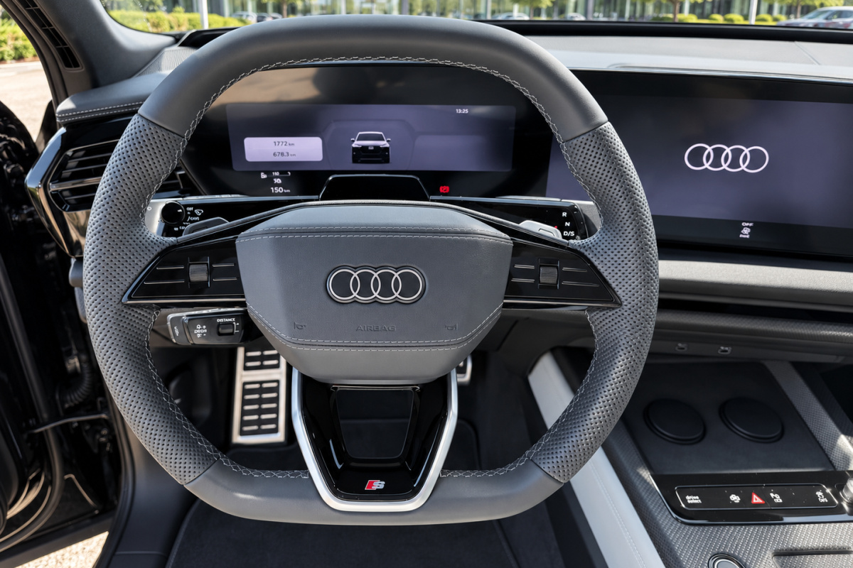 Ponuka vozidiel / Audi Q7 3.0 TDI S-Line quattro Signature Edition - video Ponuka vozidiel / Audi Q7 3.0 TDI S-Line quattro Signature Edition - video