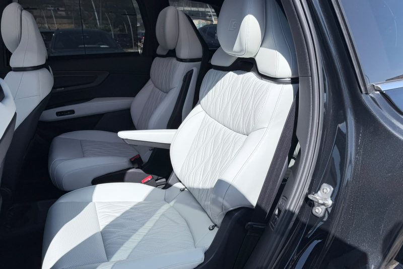 Ponuka vozidiel / Audi Q7 3.0 TDI S-Line quattro Signature Edition - video Ponuka vozidiel / Audi Q7 3.0 TDI S-Line quattro Signature Edition - video