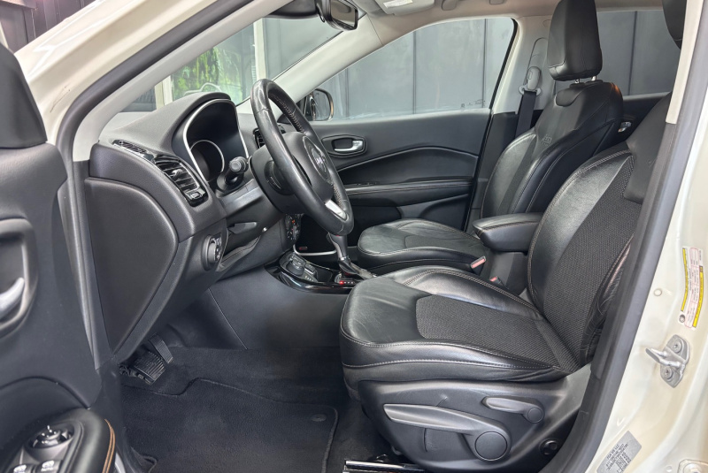 Ponuka vozidiel / Jeep Compass 2.0L MJet 140 4WD Limited A/T - video Ponuka vozidiel / Jeep Compass 2.0L MJet 140 4WD Limited A/T - video