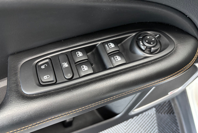 Ponuka vozidiel / Jeep Compass 2.0L MJet 140 4WD Limited A/T - video Ponuka vozidiel / Jeep Compass 2.0L MJet 140 4WD Limited A/T - video