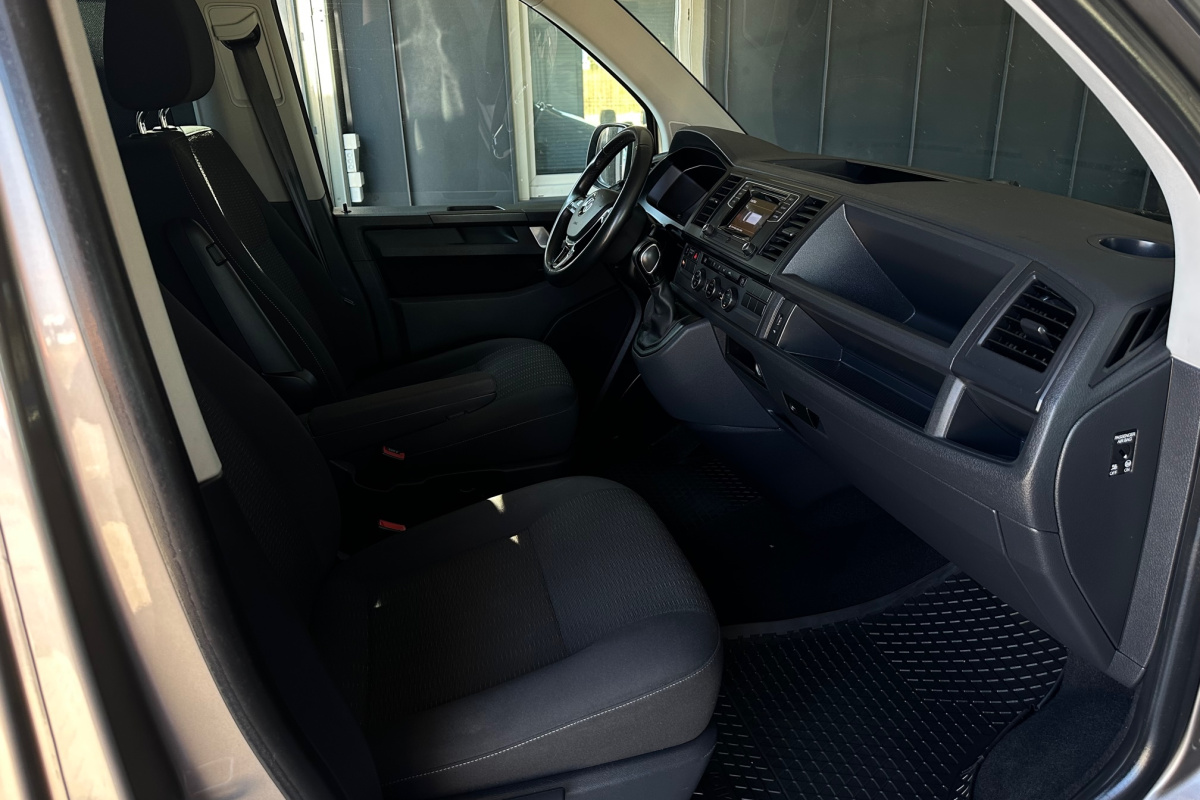 Ponuka vozidiel / Volkswagen Caravelle T6 Long 2.0 TDi Comfortline - video Ponuka vozidiel / Volkswagen Caravelle T6 Long 2.0 TDi Comfortline - video