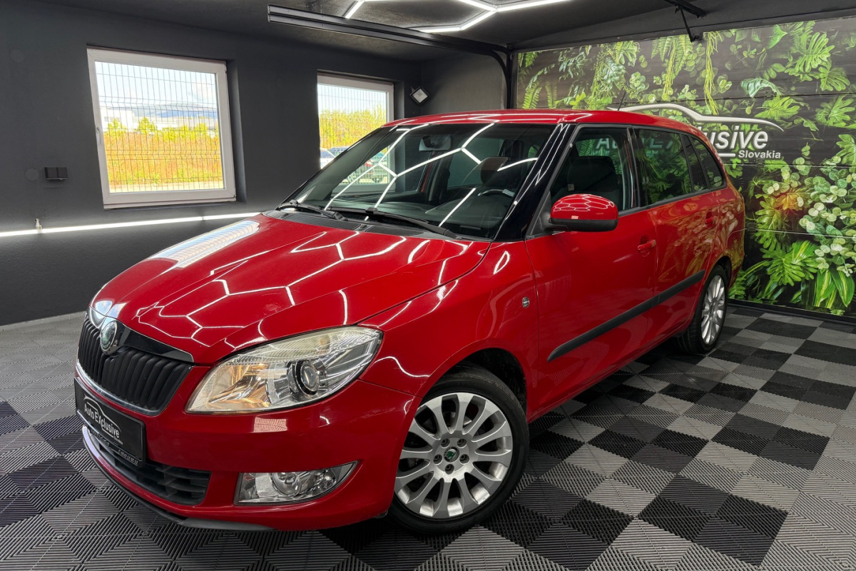 Ponuka vozidiel / Škoda Fabia Combi 1.2 HTP 12V Elegance - video Ponuka vozidiel / Škoda Fabia Combi 1.2 HTP 12V Elegance - video