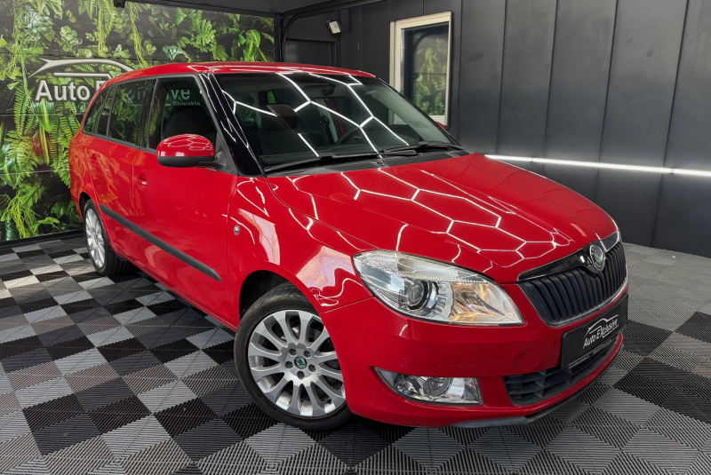 Ponuka vozidiel / Škoda Fabia Combi 1.2 HTP 12V Elegance - video Ponuka vozidiel / Škoda Fabia Combi 1.2 HTP 12V Elegance - video